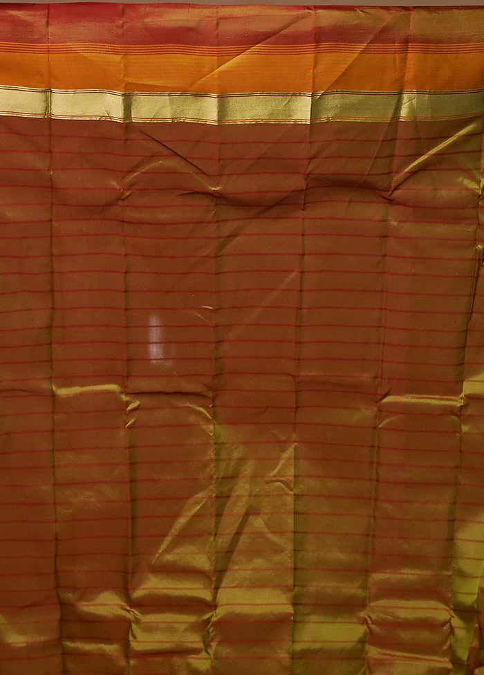 Green Handloom Kanjivaram Pure Silk Saree With Blouse Piece - Image 5