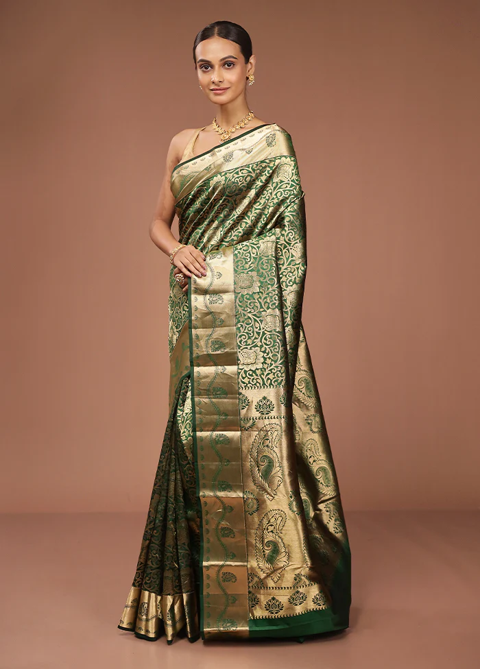 Green Handloom Kanjivaram Pure Silk Saree With Blouse Piece - Image 4