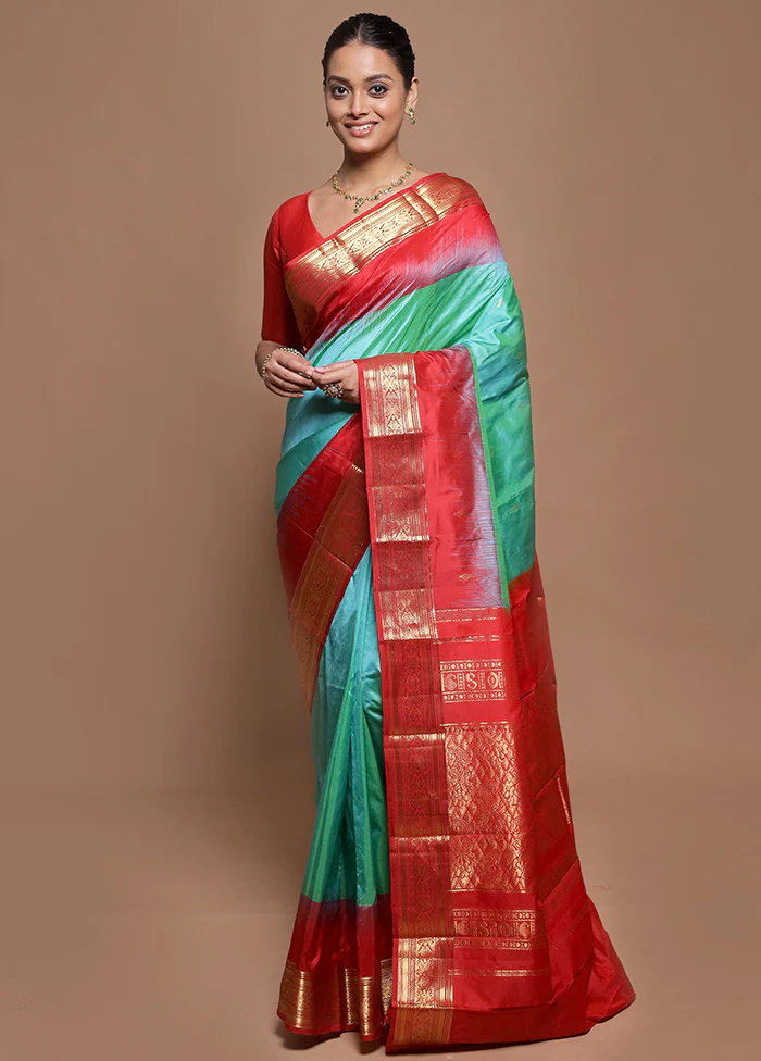 Green Handloom Kanjivaram Pure Silk Saree With Blouse Piece