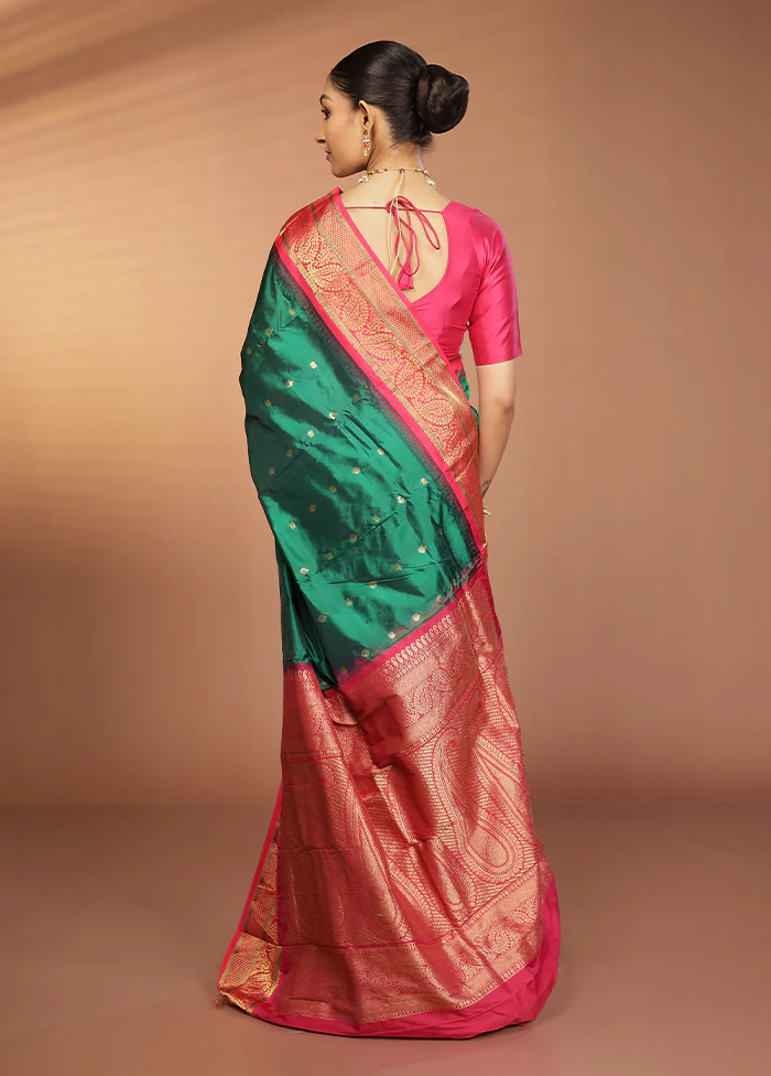 Green Handloom Kanjivaram Pure Silk Saree With Blouse Piece - Image 3
