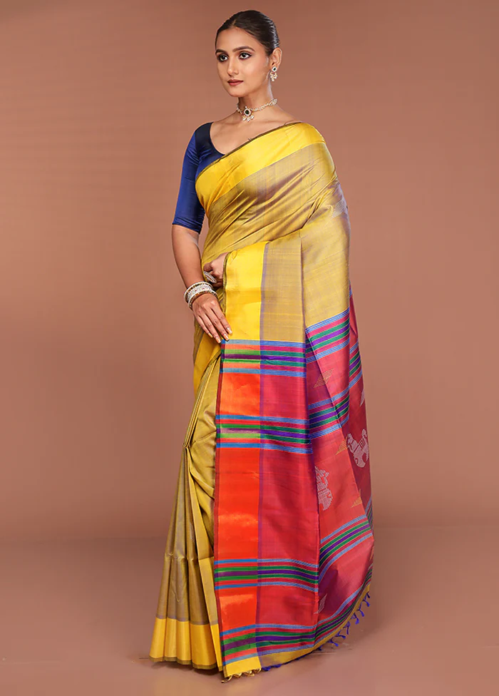 Green Handloom Kalakshetra Pure Silk Saree With Blouse Piece - Image 4