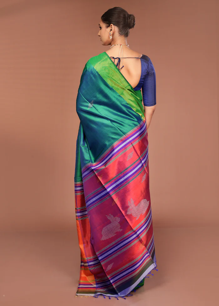 Green Handloom Kalakshetra Pure Silk Saree With Blouse Piece - Image 3