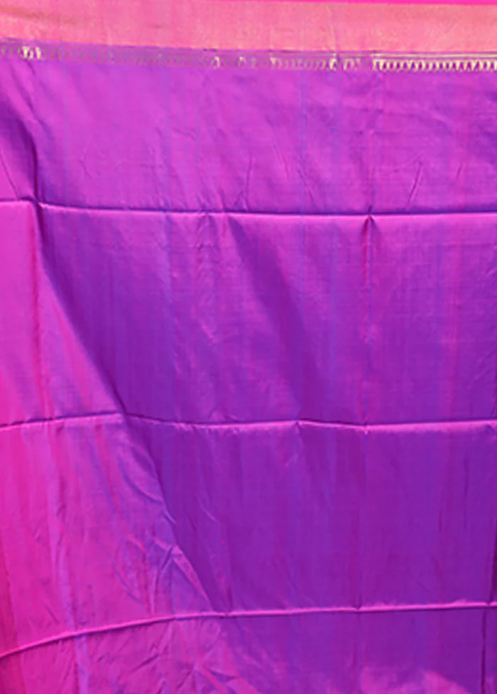 Green Handloom Kanjivaram Pure Silk Saree With Blouse Piece - Image 5