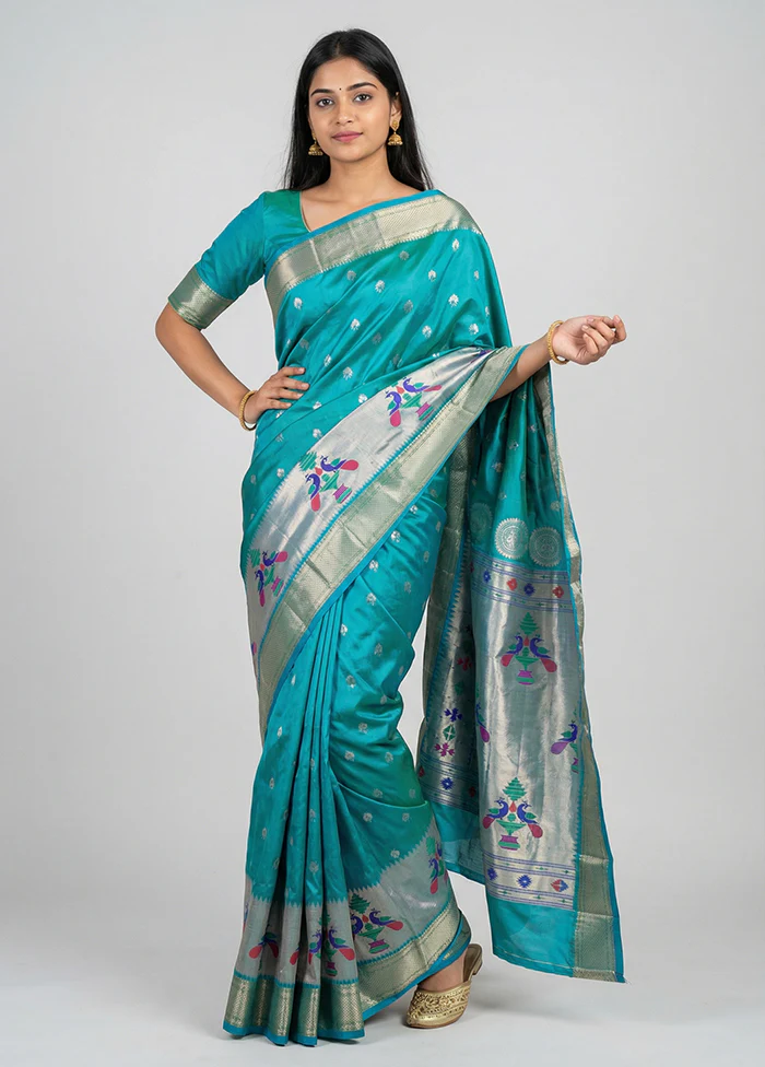 Green Handloom Kanjivaram Pure Silk Saree With Blouse Piece