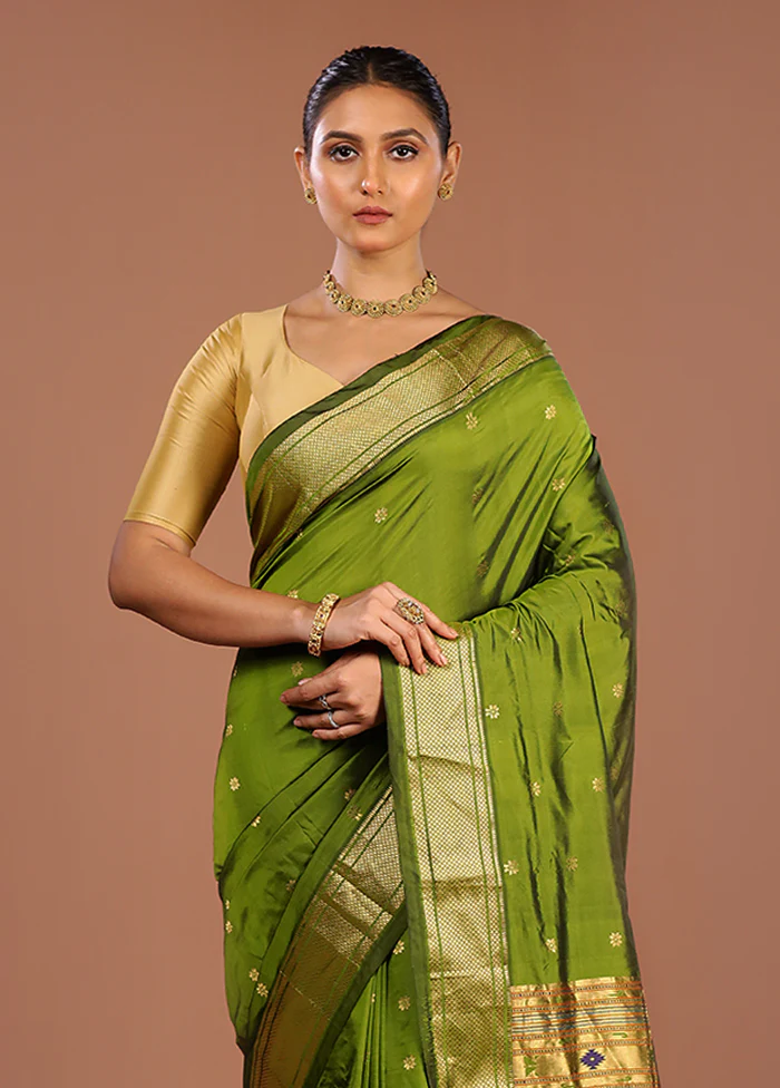 Green Handloom Kanjivaram Pure Silk Saree With Blouse Piece
