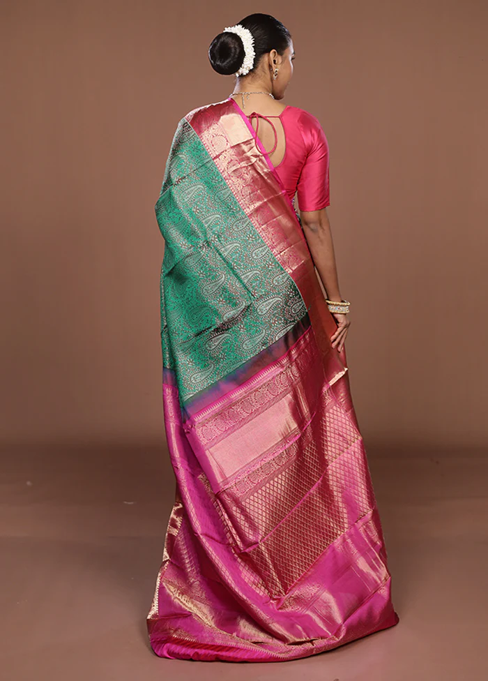 Green Handloom Kanjivaram Pure Silk Saree With Blouse Piece - Image 3