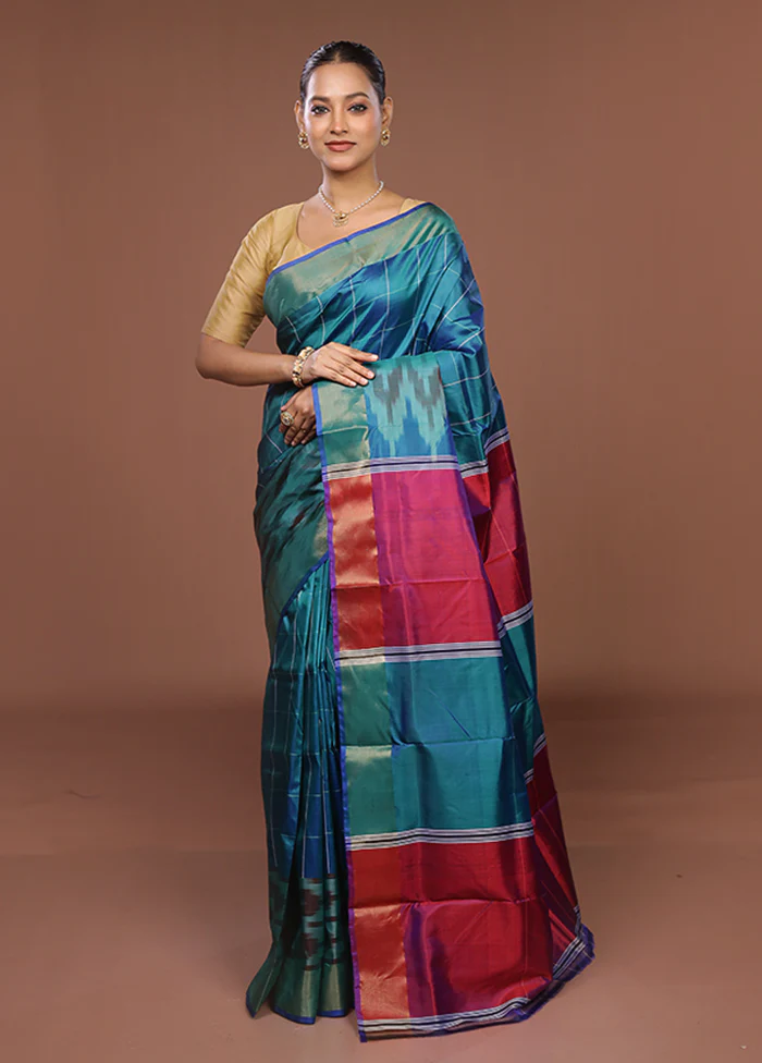 Green Handloom Kanjivaram Pure Silk Saree With Blouse Piece - Image 2