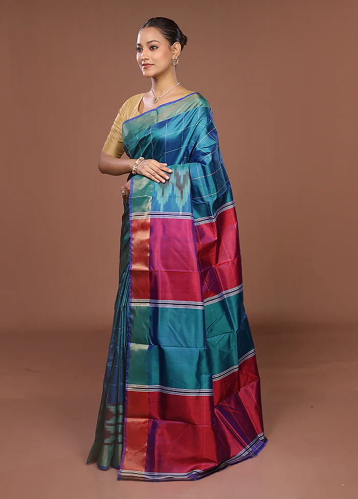 Green Handloom Kanjivaram Pure Silk Saree With Blouse Piece - Image 4