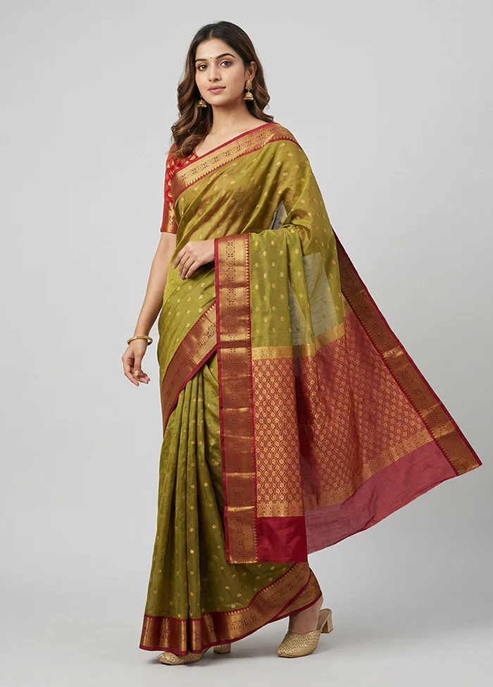 Green Handloom Kanjivaram Pure Silk Saree With Blouse Piece