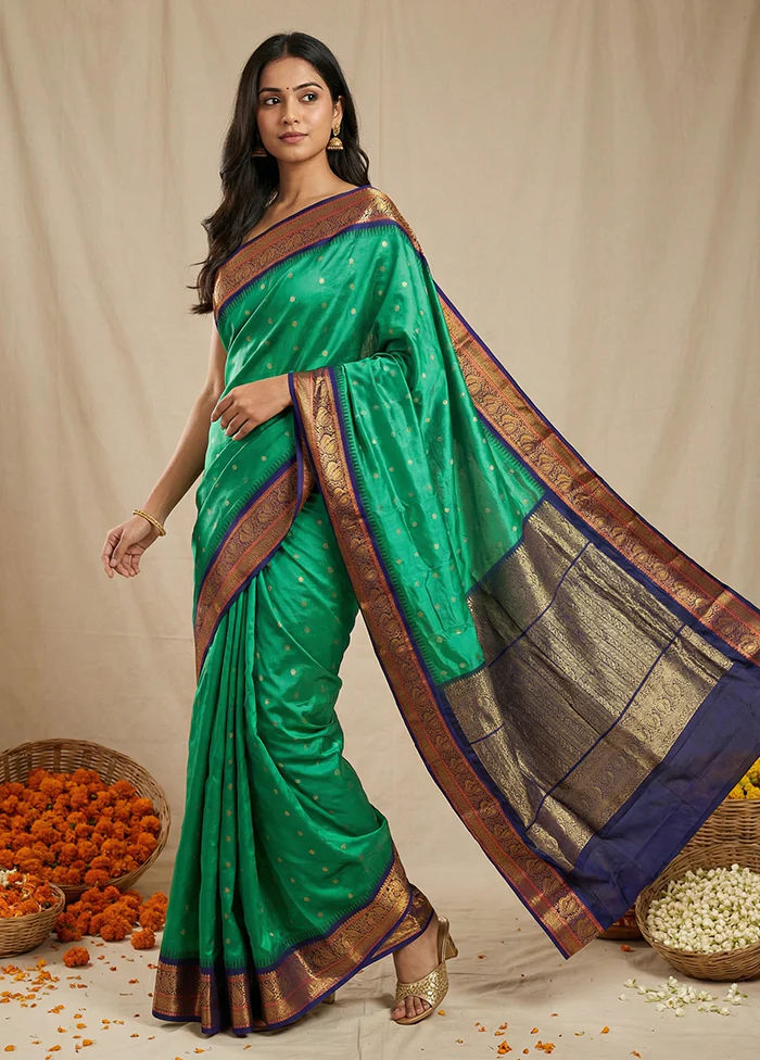 Green Handloom Kanjivaram Pure Silk Saree With Blouse Piece