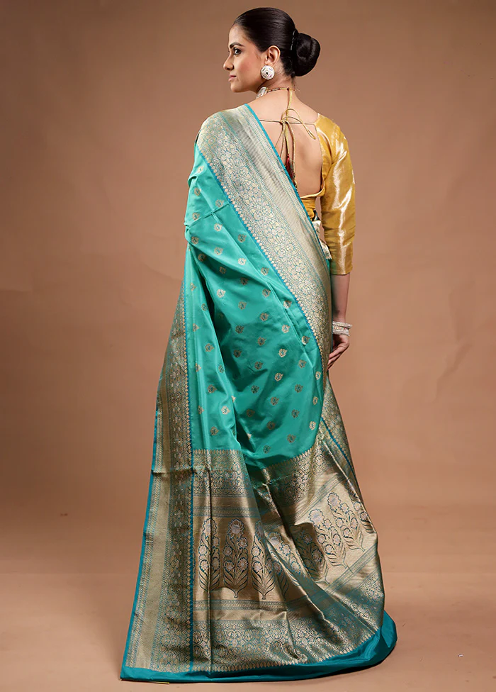 Green Handloom Katan Pure Silk Saree With Blouse Piece - Image 3