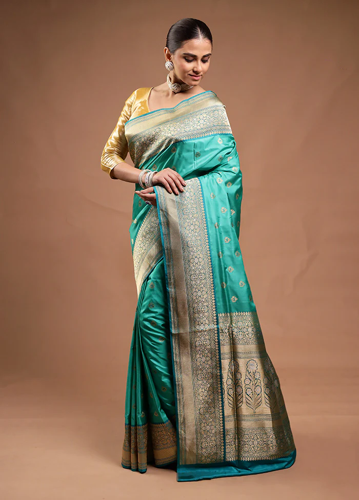 Green Handloom Katan Pure Silk Saree With Blouse Piece - Image 4