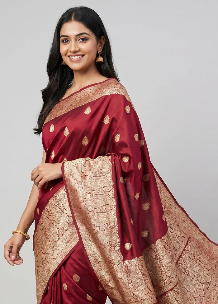 Green Handloom Katan Pure Silk Saree With Blouse Piece - Image 2
