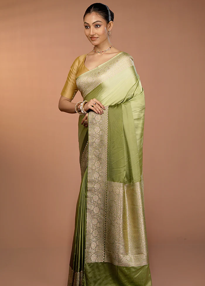 Green Handloom Katan Pure Silk Saree With Blouse Piece - Image 4