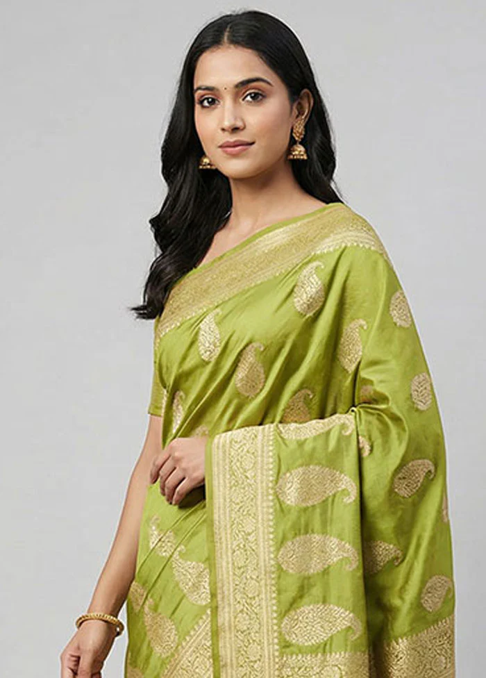 Green Handloom Katan Pure Silk Saree With Blouse Piece - Image 2