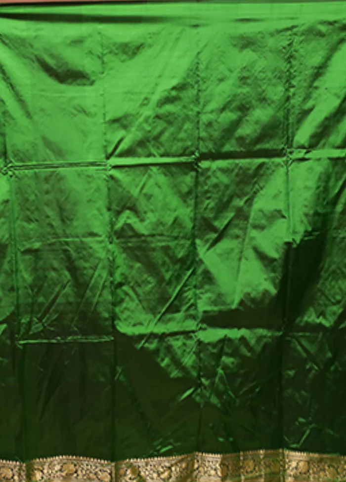 Green Handloom Katan Pure Silk Saree With Blouse Piece - Image 5