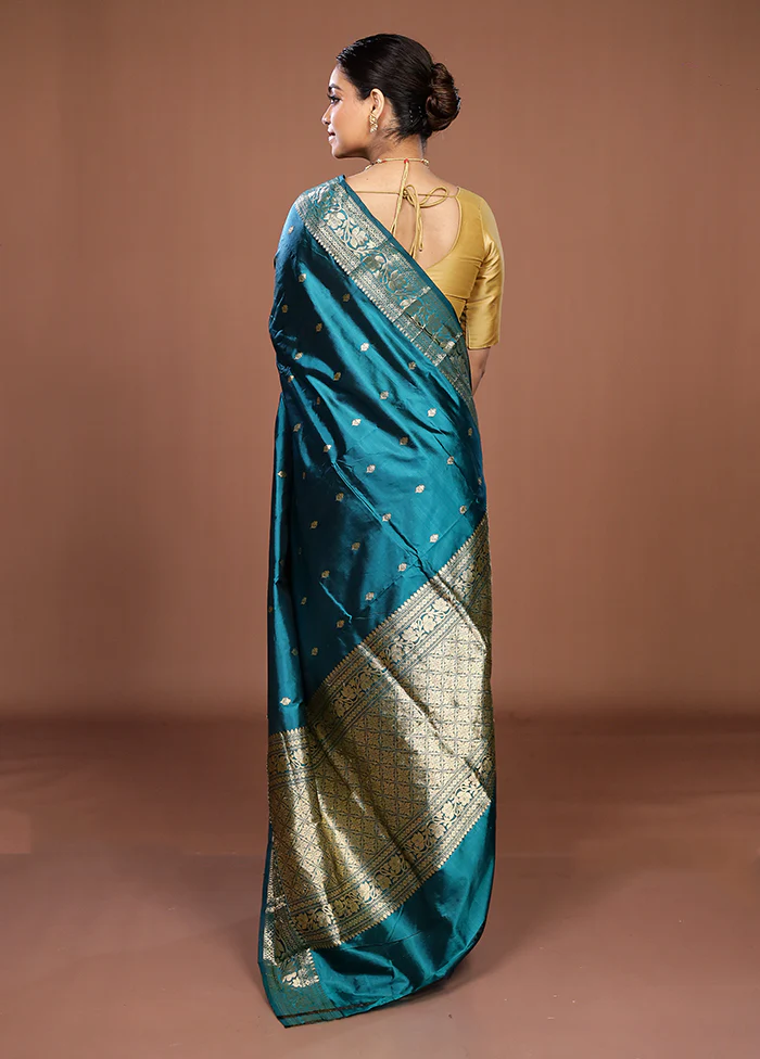 Green Handloom Katan Pure Silk Saree With Blouse Piece - Image 3