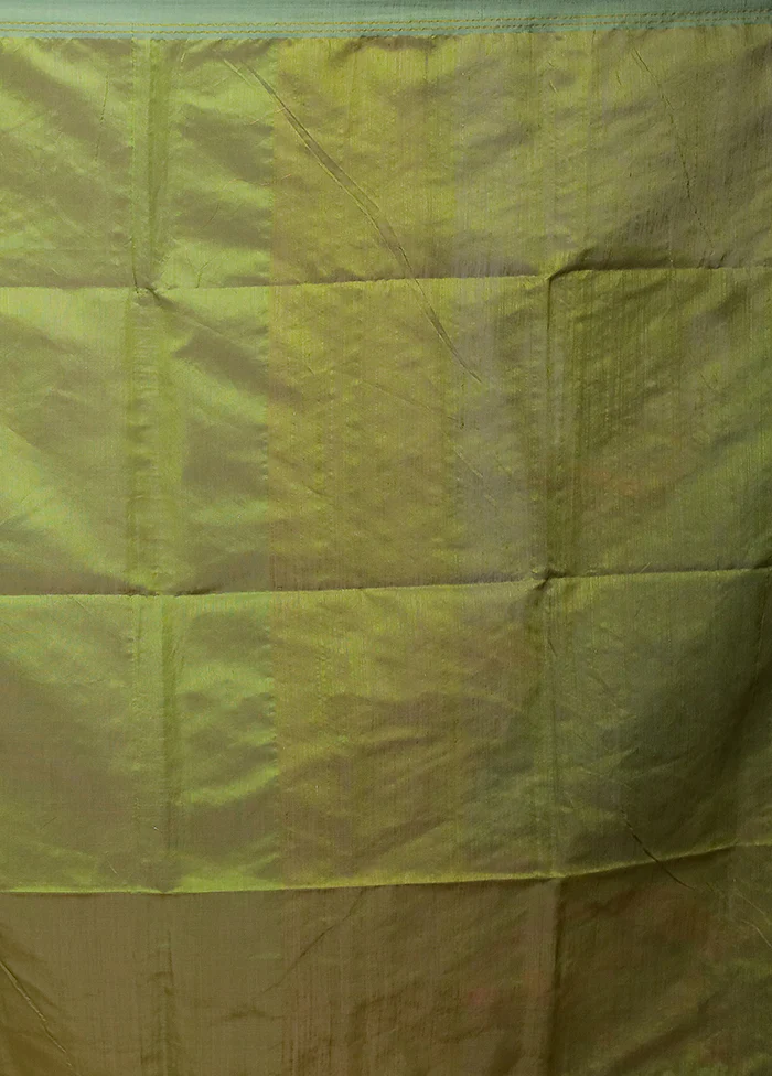 Green Handloom Matka Pure Silk Saree With Blouse Piece - Image 5