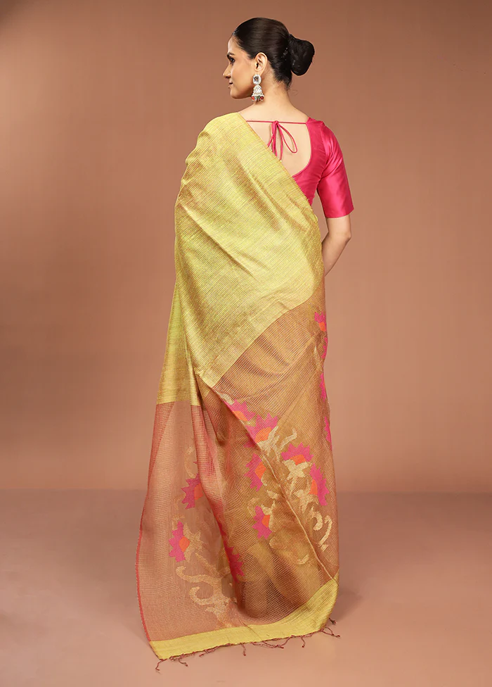 Green Handloom Matka Pure Silk Saree With Blouse Piece - Image 3