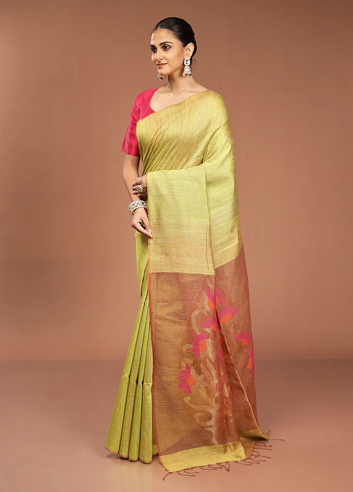 Green Handloom Matka Pure Silk Saree With Blouse Piece - Image 4