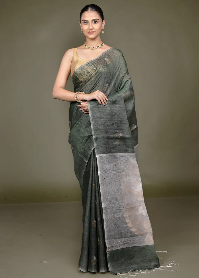 Green Handloom Matka Pure Silk Saree With Blouse Piece - Image 2