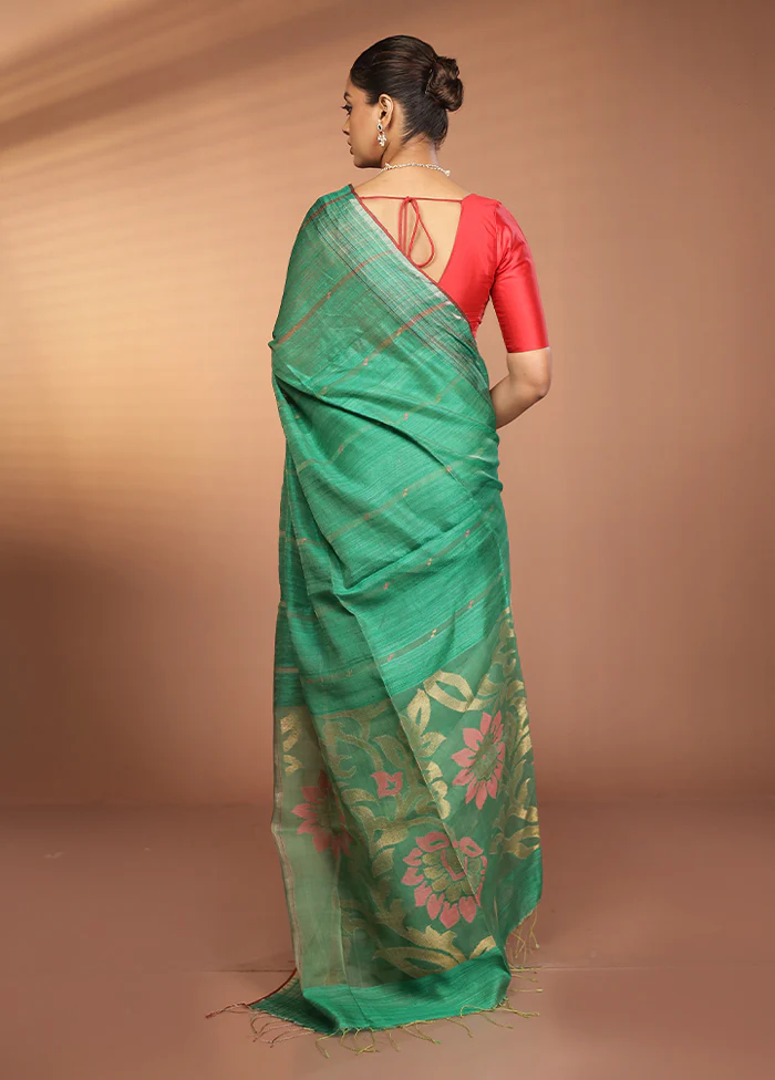 Green Handloom Matka Pure Silk Saree With Blouse Piece - Image 3