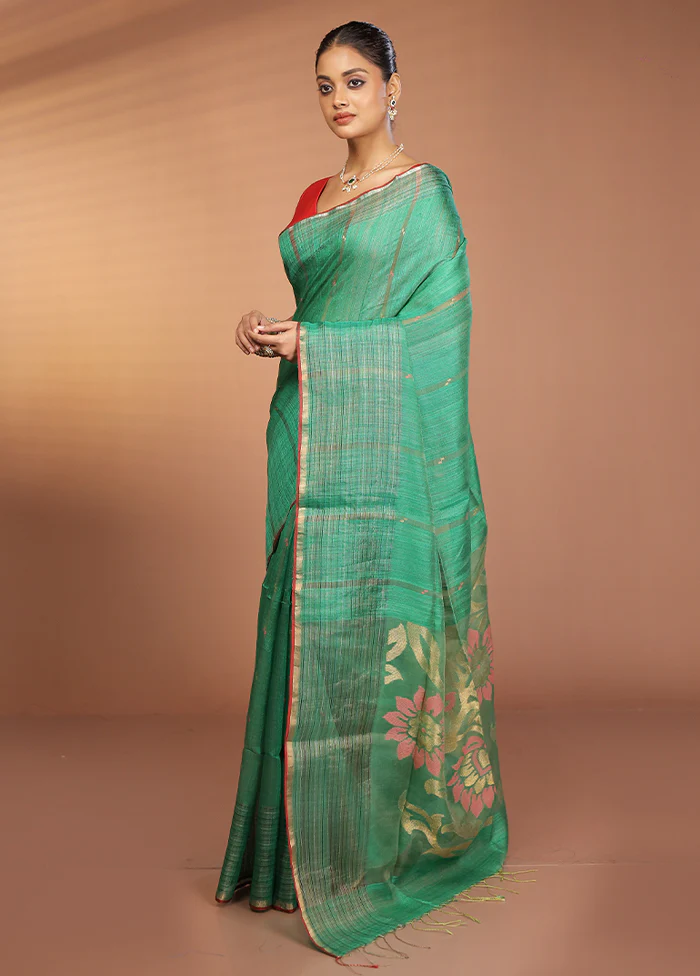 Green Handloom Matka Pure Silk Saree With Blouse Piece - Image 4