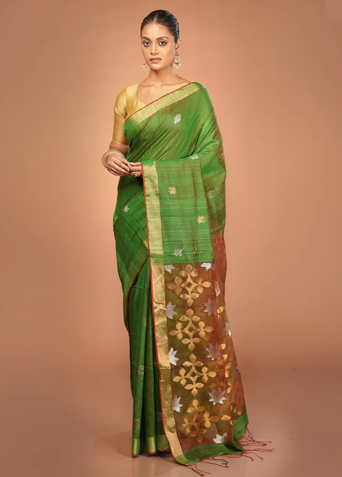 Green Handloom Matka Pure Silk Saree With Blouse Piece - Image 2
