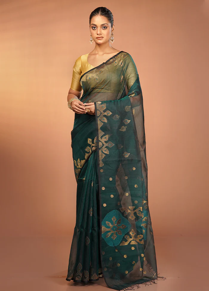 Green Handloom Matka Pure Silk Saree With Blouse Piece - Image 2