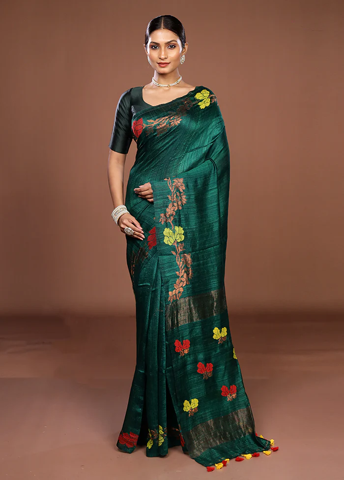 Green Handloom Matka Pure Silk Saree With Blouse Piece - Image 2