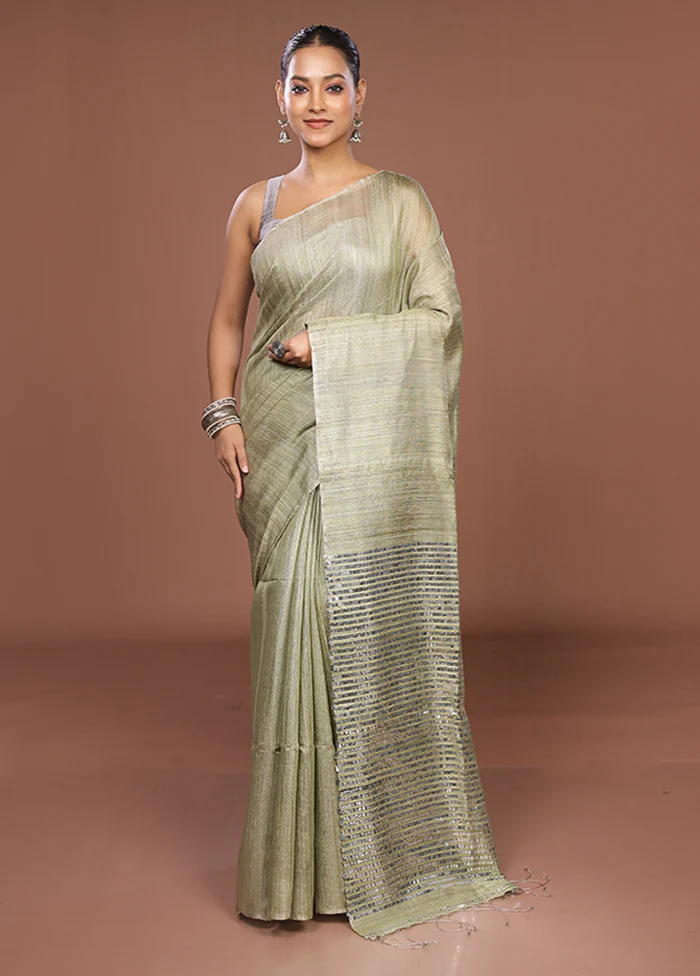 Green Handloom Matka Pure Silk Saree With Blouse Piece - Image 2