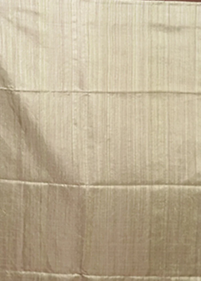 Green Handloom Matka Pure Silk Saree With Blouse Piece - Image 5