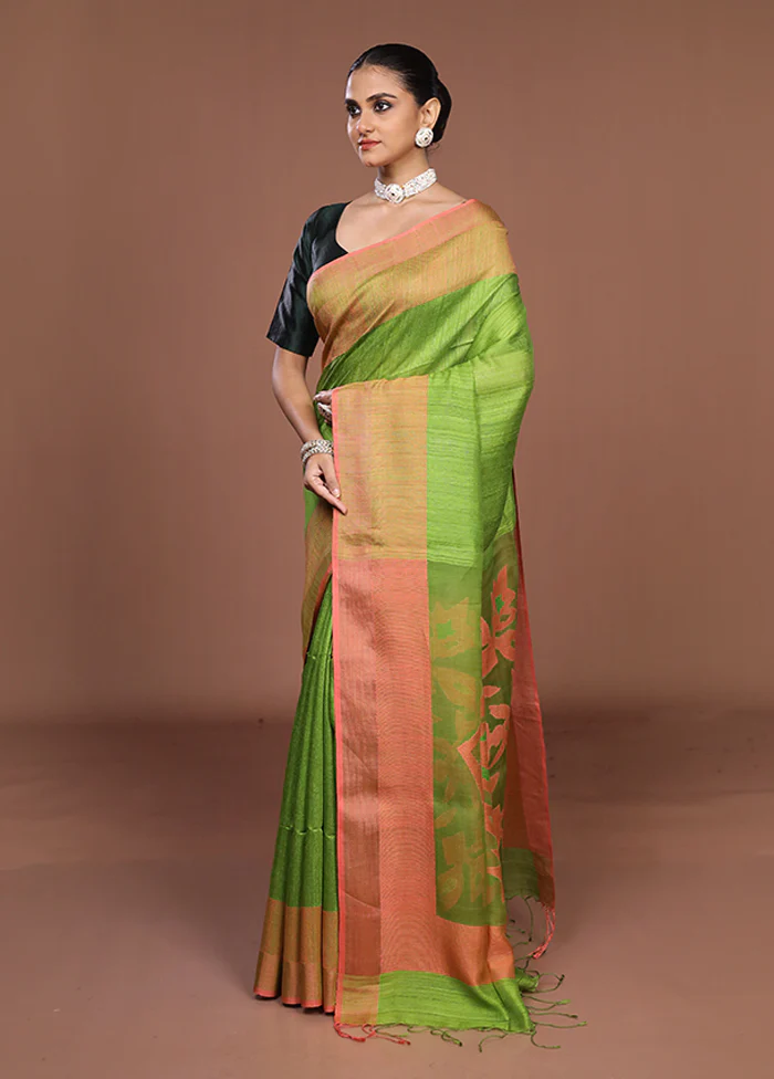 Green Handloom Matka Pure Silk Saree With Blouse Piece - Image 4