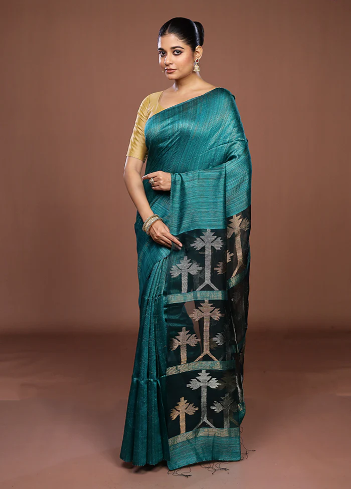 Green Handloom Matka Pure Silk Saree With Blouse Piece - Image 4
