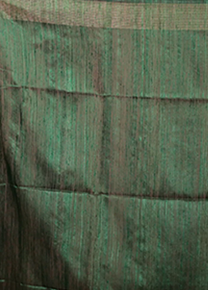 Green Handloom Matka Pure Silk Saree With Blouse Piece - Image 5