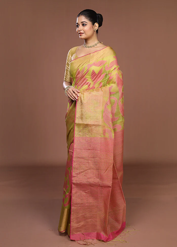 Green Handloom Matka Pure Silk Saree With Blouse Piece - Image 4