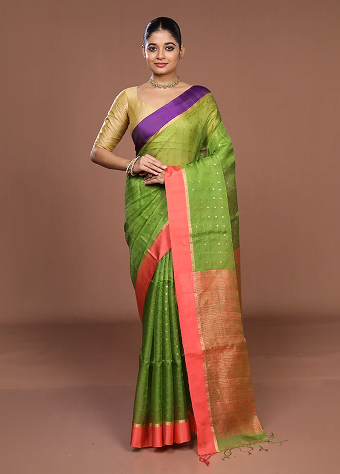 Green Handloom Matka Pure Silk Saree With Blouse Piece - Image 2