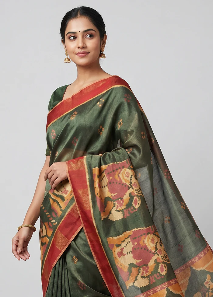 Green Handloom Patola Pure Silk Saree With Blouse Piece - Image 2