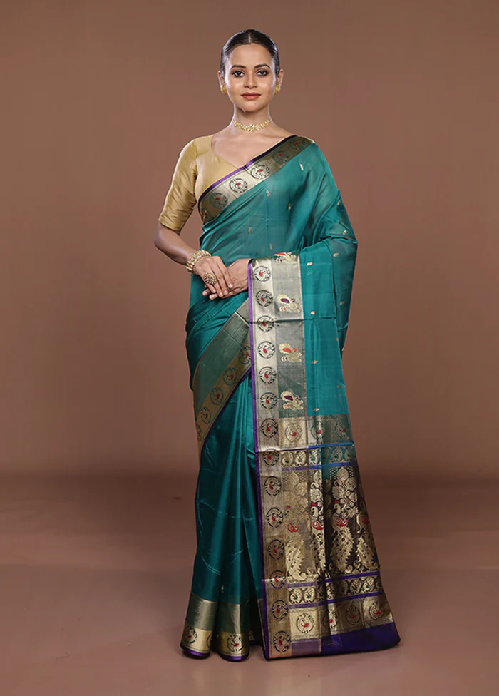 Green Handloom Pure Cotton Saree With Blouse Piece - Image 2