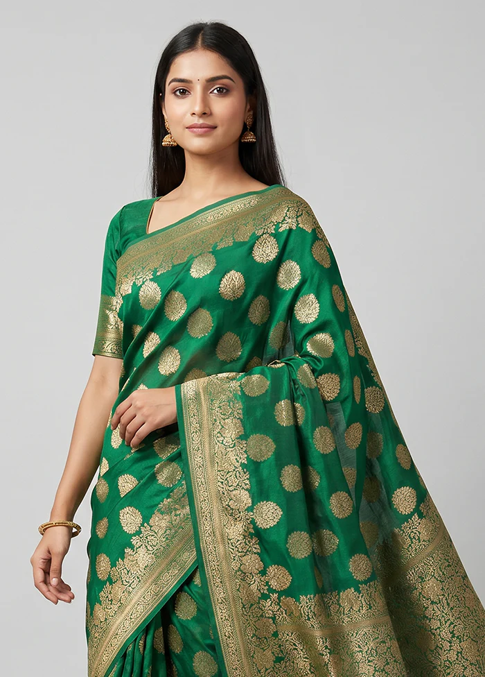 Green Handloom Pure Georgette Saree With Blouse Piece - Image 2