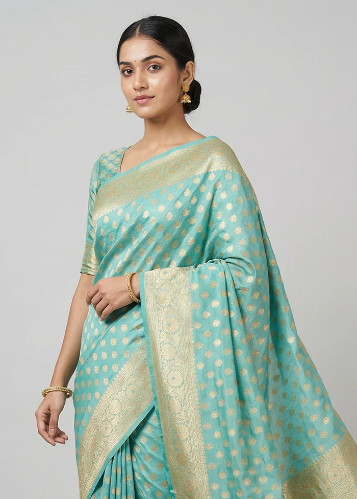 Green Handloom Pure Georgette Saree With Blouse Piece - Image 2
