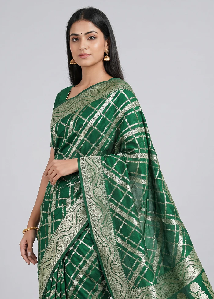 Green Handloom Pure Georgette Saree With Blouse Piece - Image 2