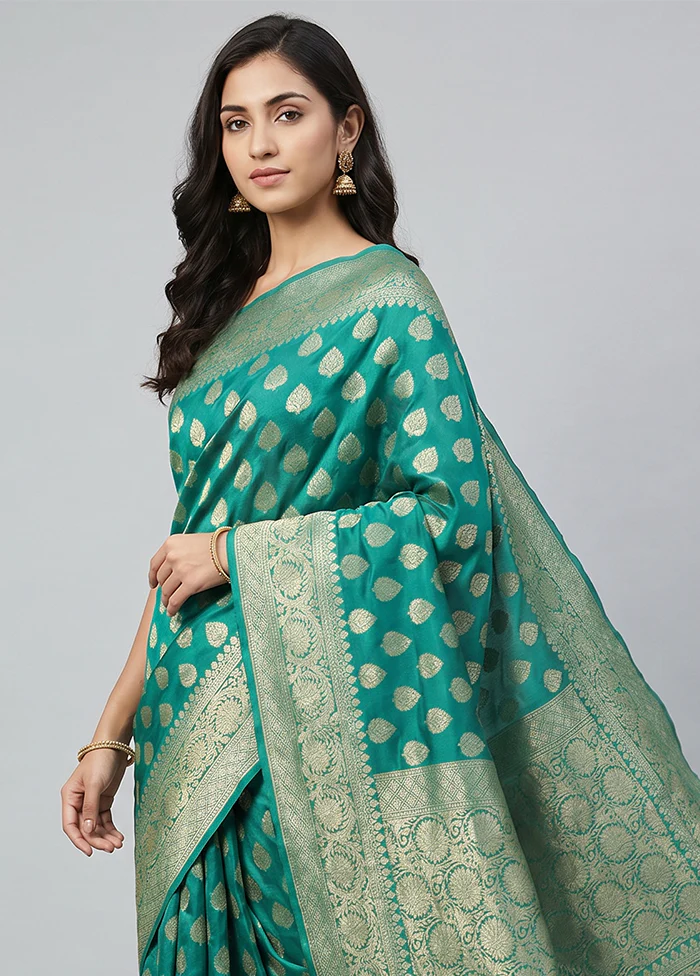 Green Handloom Pure Georgette Saree With Blouse Piece - Image 2