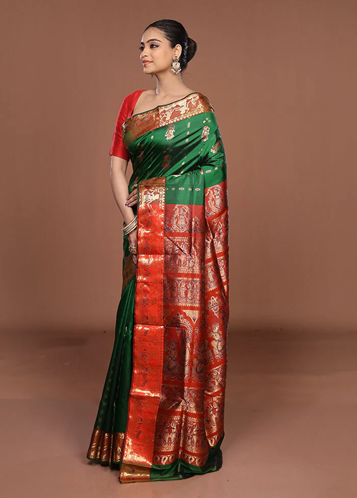 Green Handloom Swarnachuri Pure Silk Saree With Blouse Piece - Image 4