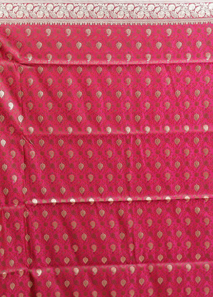 Green Handloom Tanchoi Pure Silk Saree With Blouse Piece - Image 5