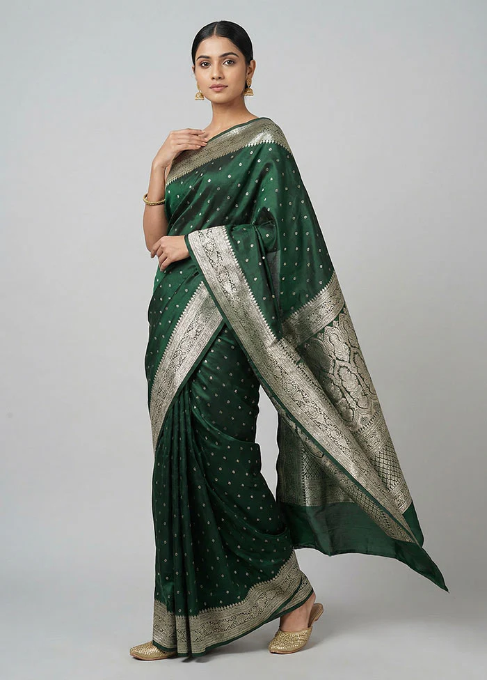 Green Handloom Tanchoi Pure Silk Saree With Blouse Piece
