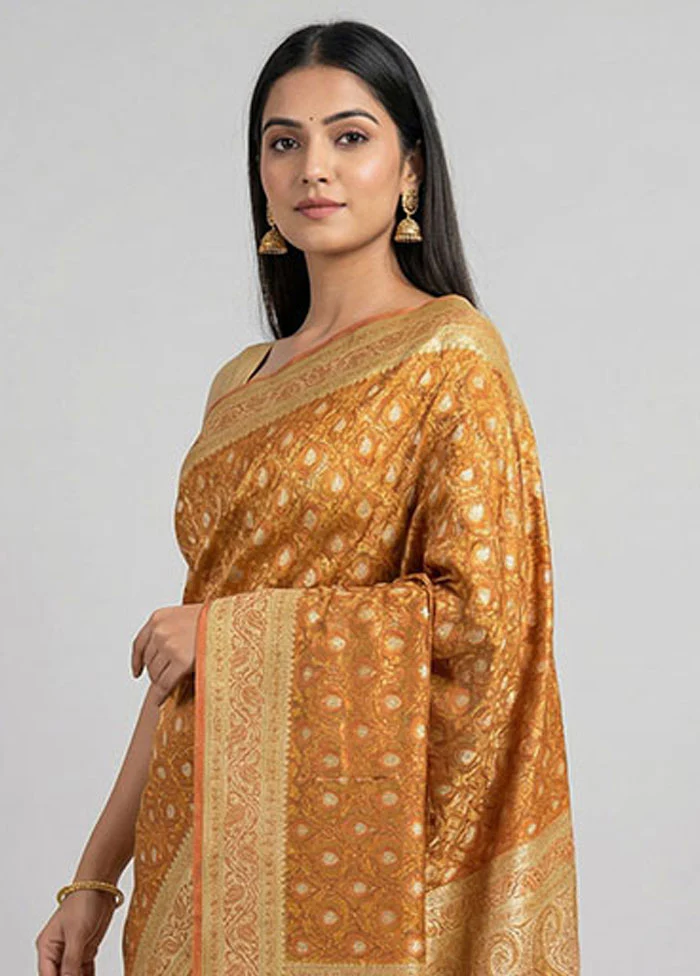 Green Handloom Tanchoi Pure Silk Saree With Blouse Piece - Image 2