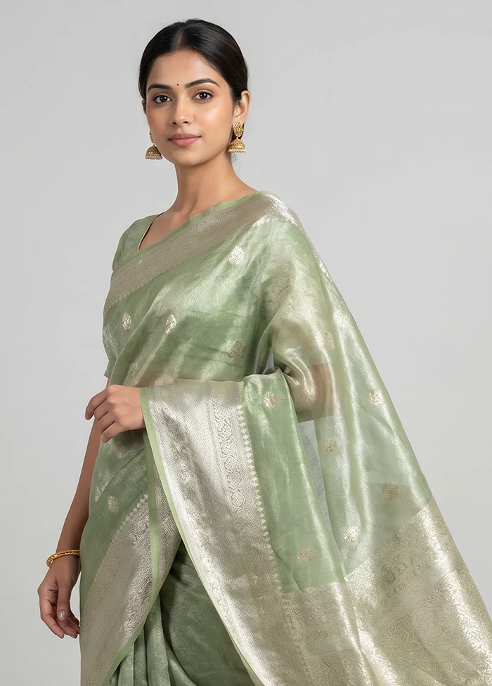 Green Handloom Tissue Pure Silk Saree With Blouse Piece - Image 2