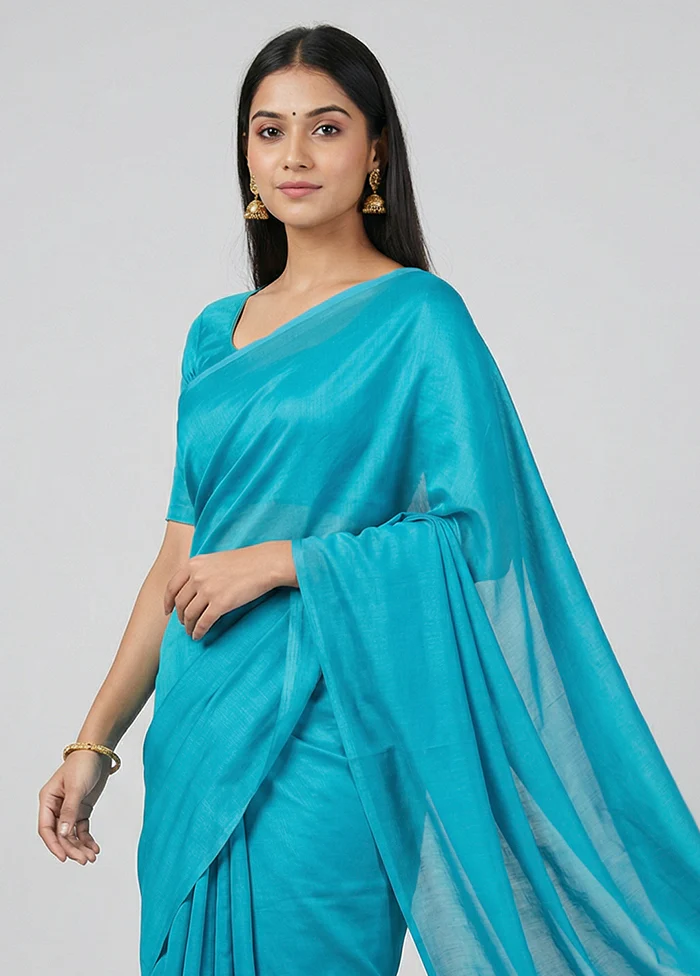 Green Handloom Tussar Silk Saree With Blouse Piece - Image 2