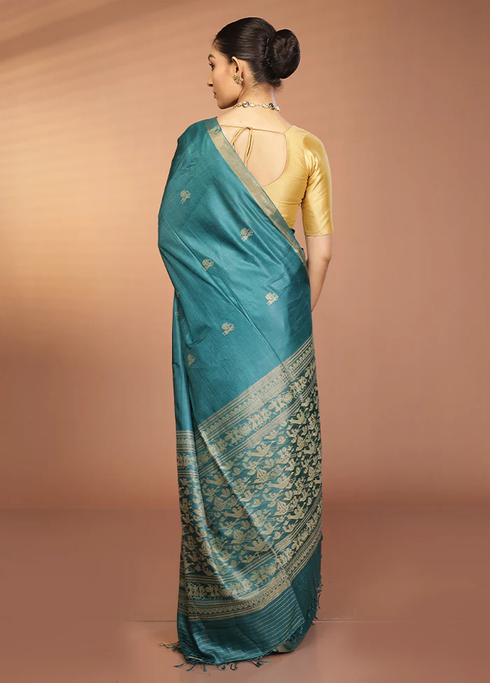 Green Handloom Tussar Pure Silk Saree With Blouse Piece - Image 3